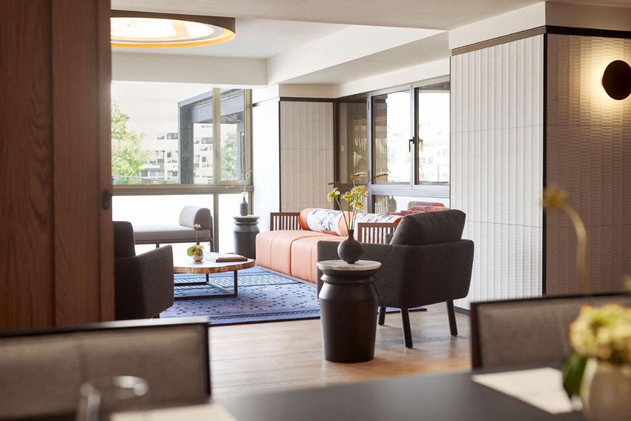 Nobu Hotel Barcelona Luaran gambar The Living Room at The Hari