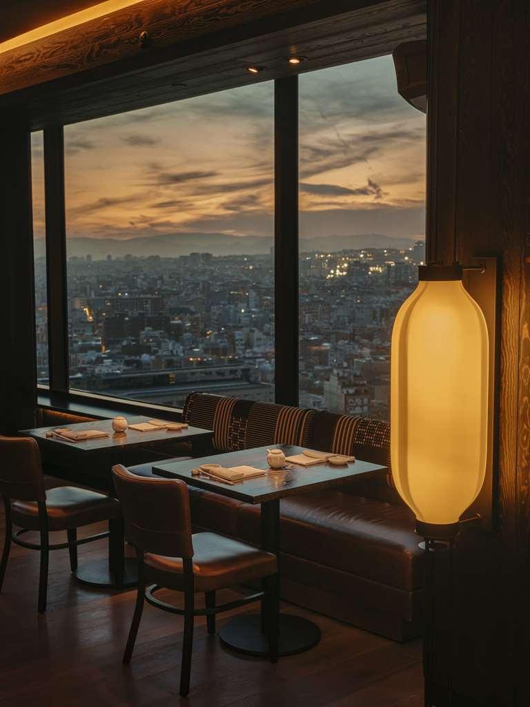 Nobu Hotel Barcelona Restoran gambar The interior of the restaurant