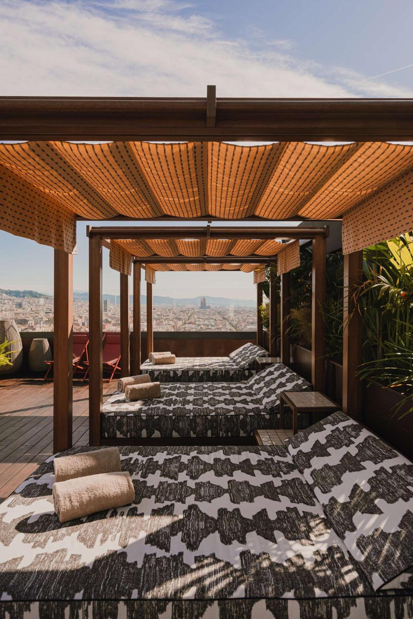Nobu Hotel Barcelona Luaran gambar The hotel's rooftop